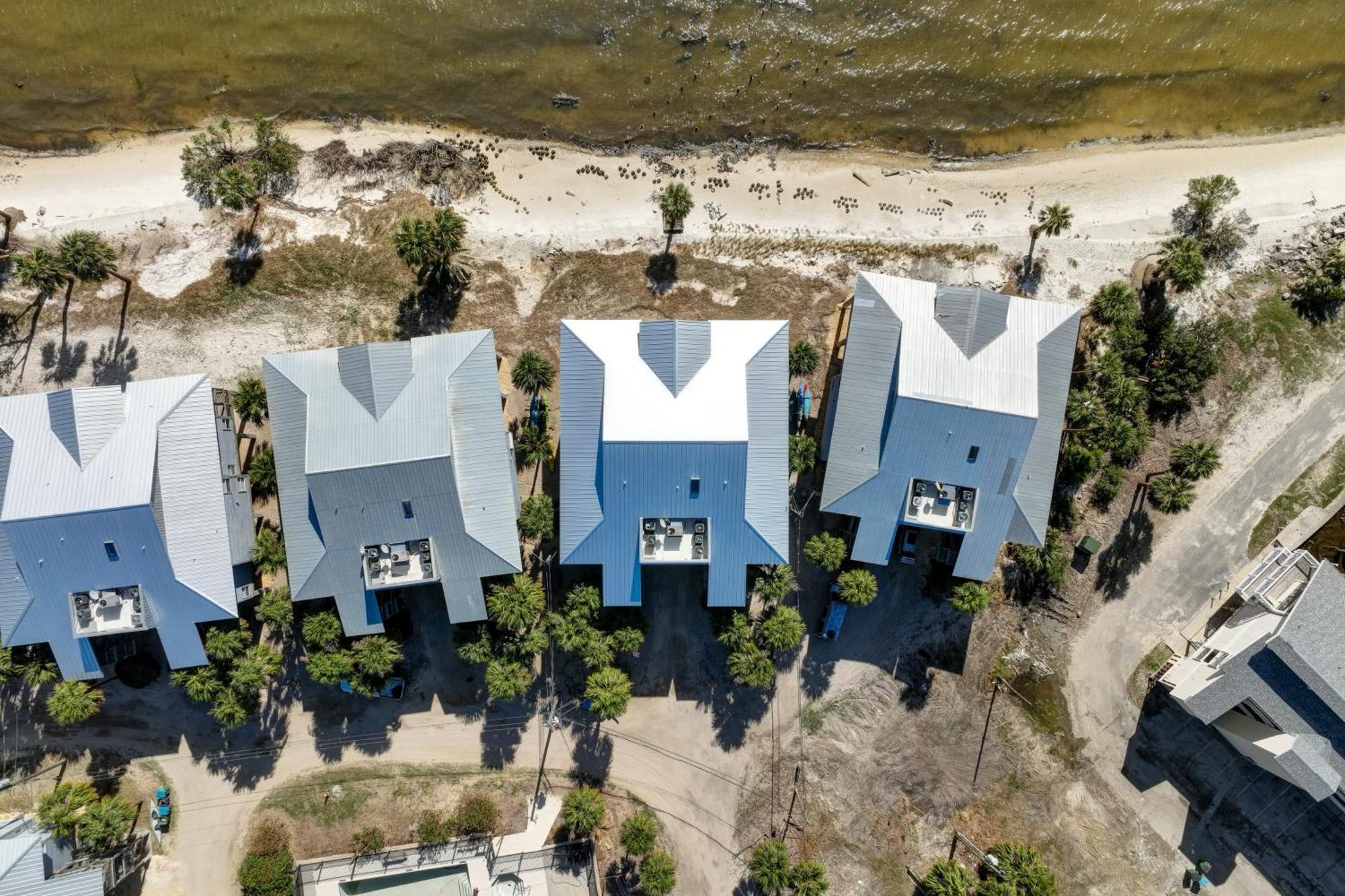 Beachfront Cedar Key Retreat With Pool Access! Εξωτερικό φωτογραφία